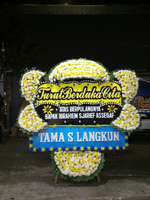 Papan Bunga Duka di Cipinang Besar Utara