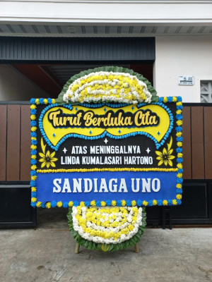 Papan Bunga Duka di Cipinang Besar Utara