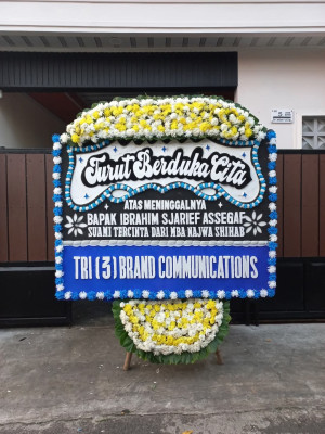 Papan Bunga Duka di Cipinang Besar Utara